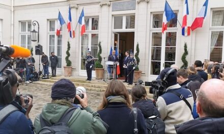 Manuel Valls : nouveau ministre des outre-mer